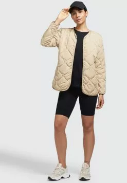 Voorkant -Khujo Verkoop Winkel 8b593f8b628a45969e1707cdd5196e84